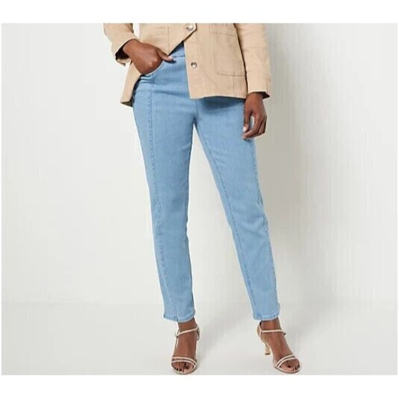 New Womens Isaac Mizrahi Live Denim Pull On Jeans Blue Light 4 Tall Stretch Comf - Picture 1 of 6